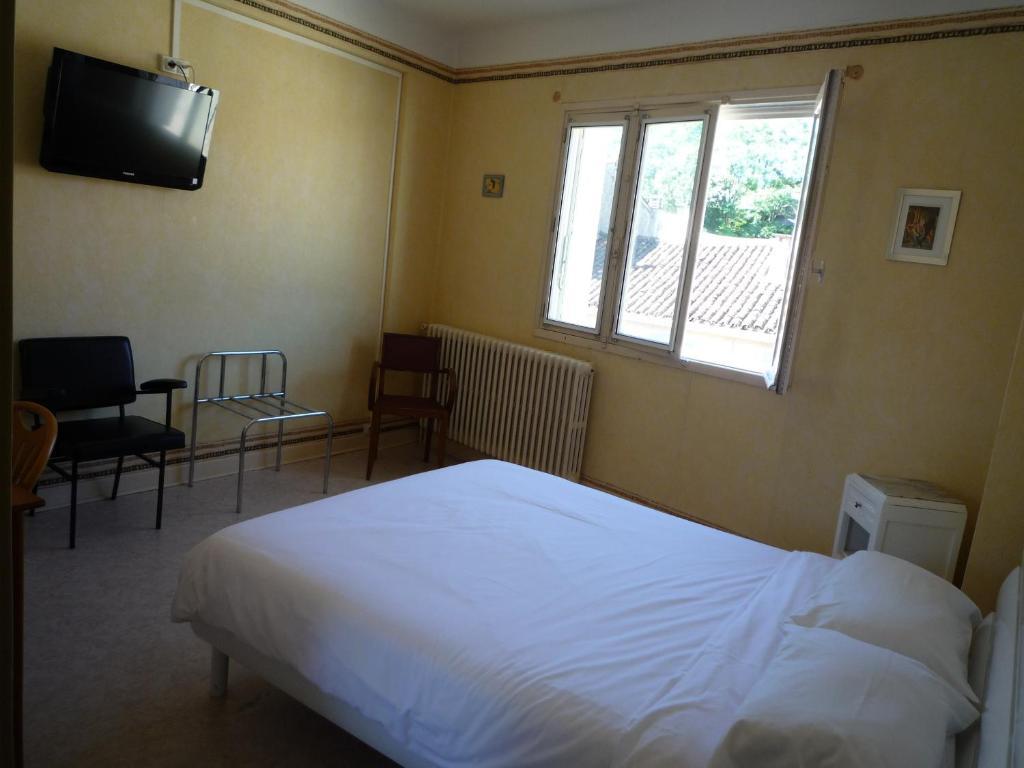 Hotel La Flamme Rouge Saint-Girons  Quarto foto